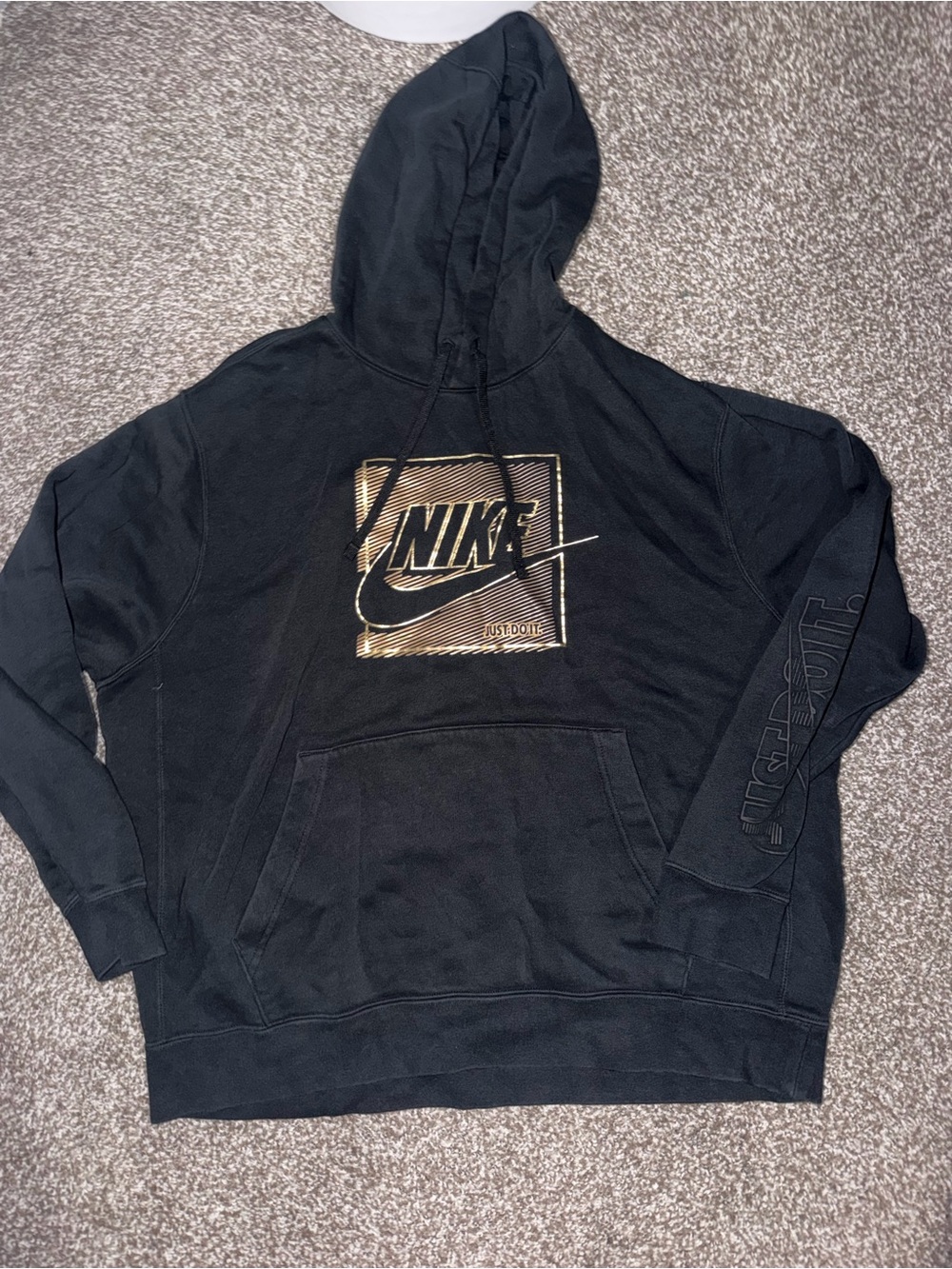 Nike Men’s Black Hoodie with Gold Logo Square